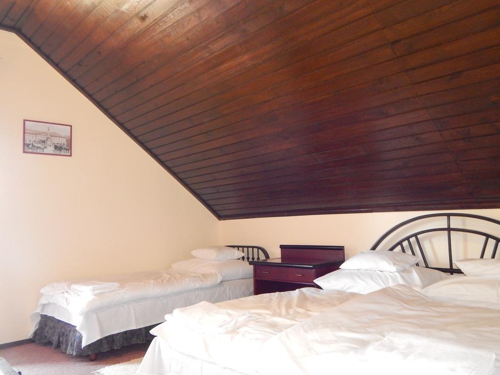 Napsugar Apartman Baja Room photo